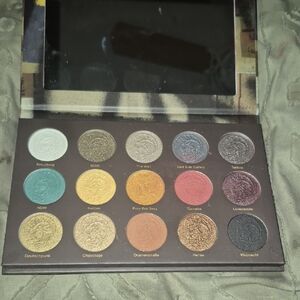 Nomad Berlin Untergrund eyeshadow pallette